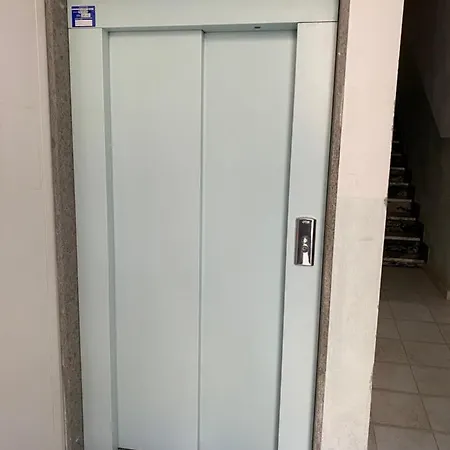 Civico 132 *